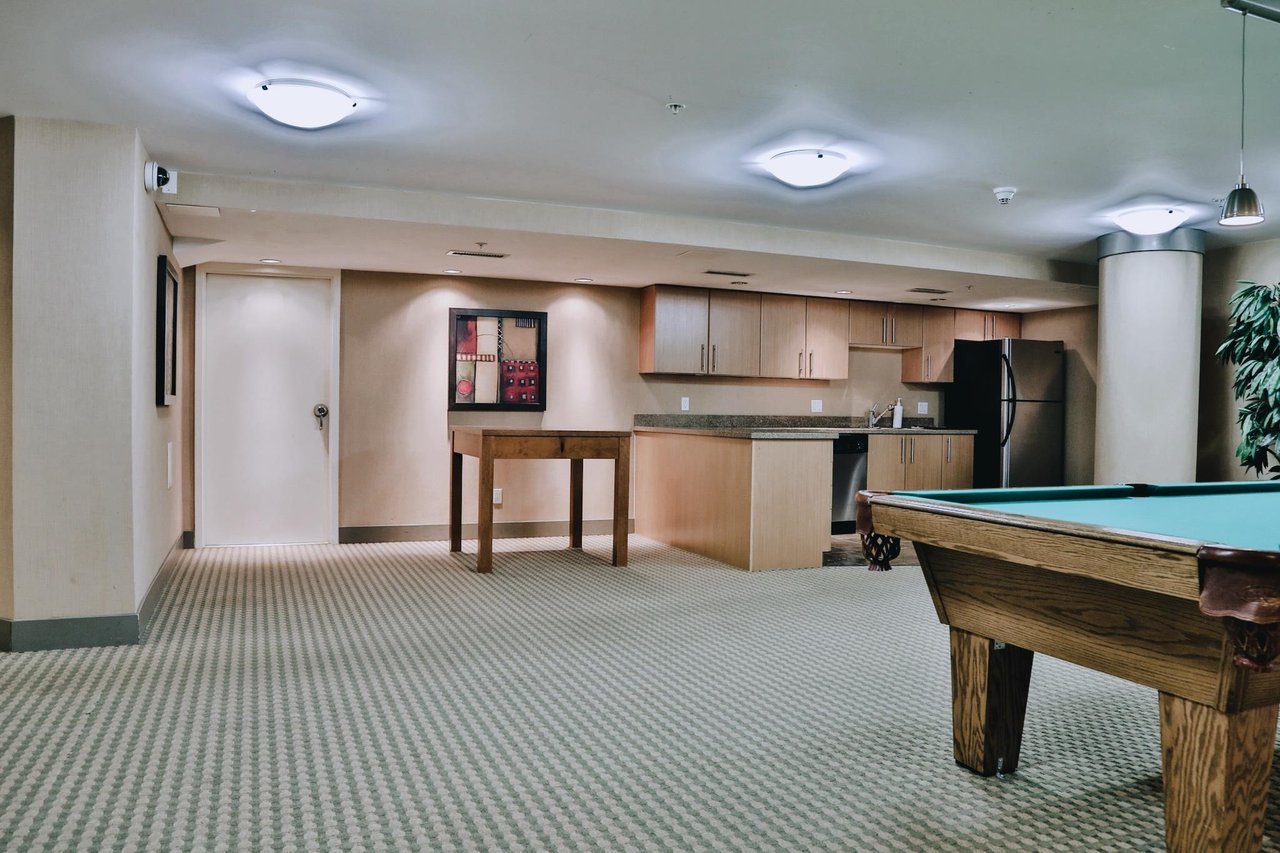 1707-2088 Madison Ave