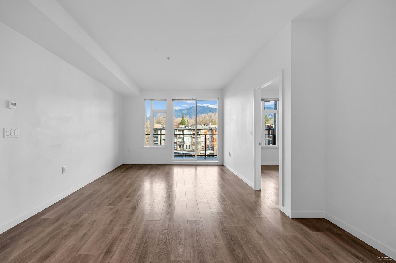 416-725 Marine Dr