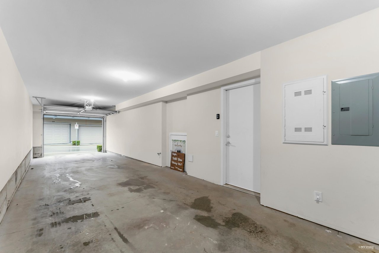 215-2228 162 St