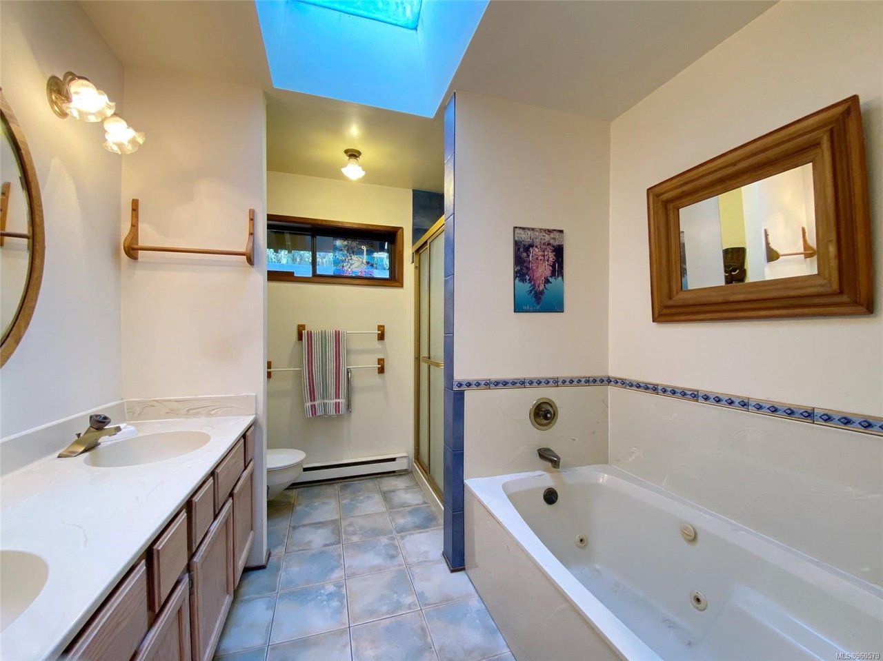 221 Wilkie Wy