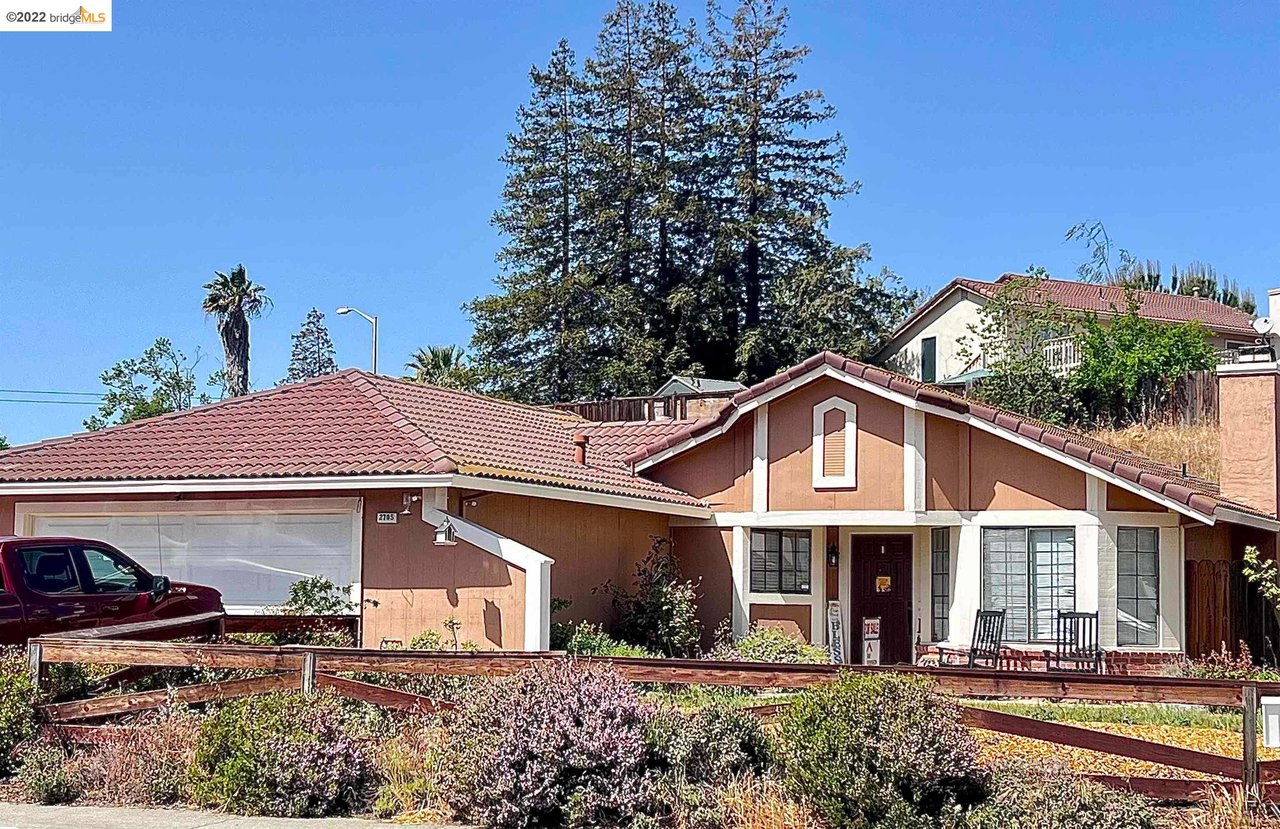 2705 Asilomar Dr