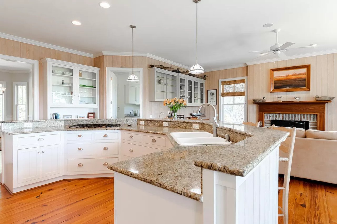 2133 Bailey Island Lane