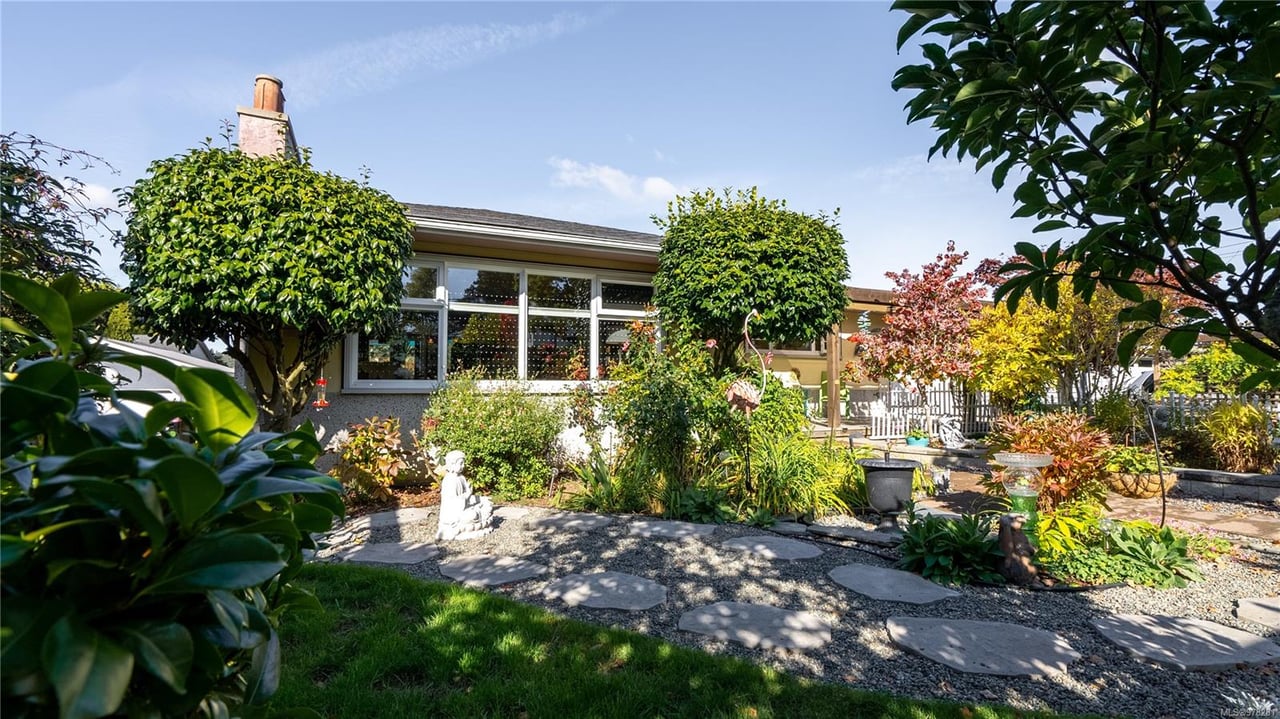 27 Jedburgh Rd