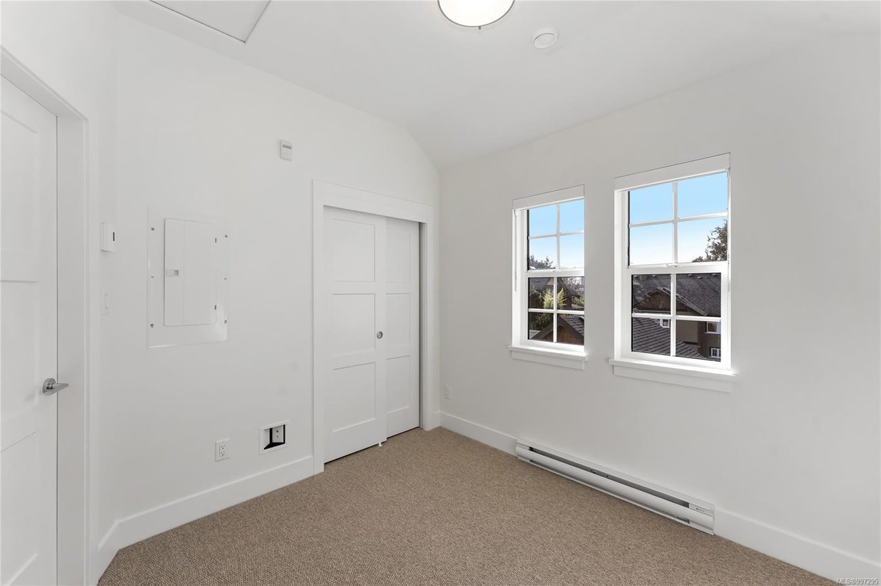 302B-1224 Richardson St, Victoria