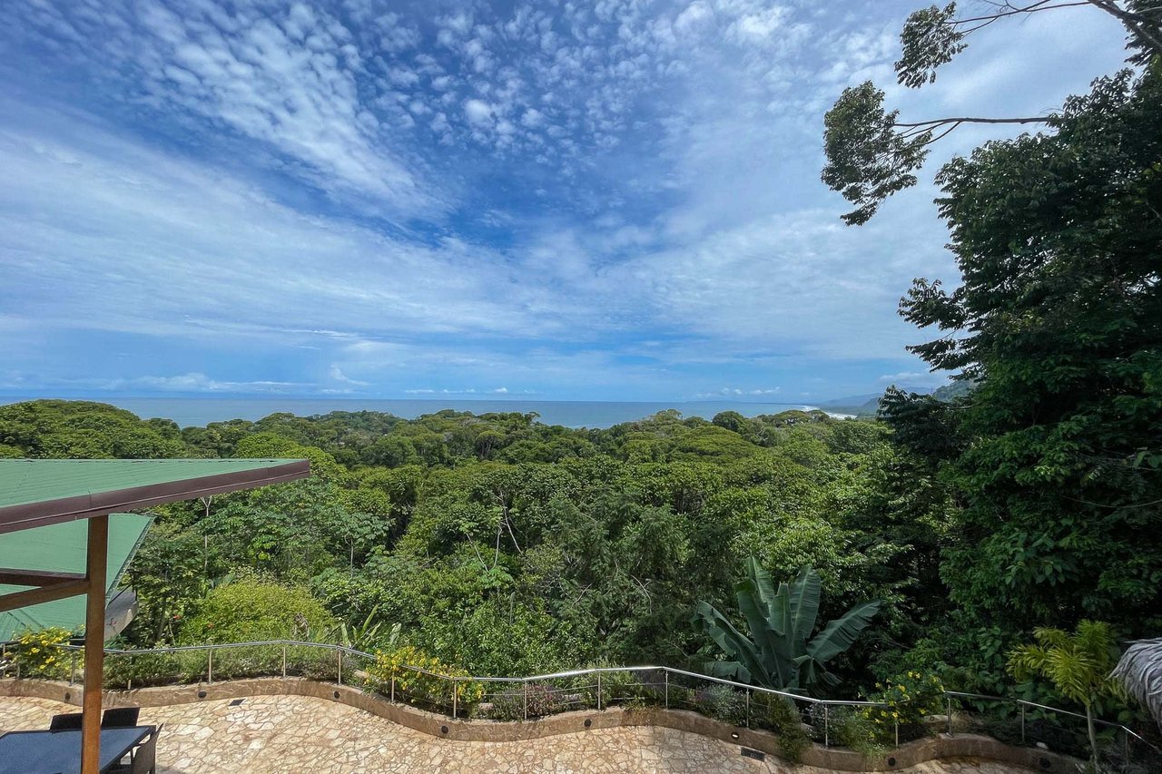 VILLA TUCAN TANGO: TROPICAL LUXURY HOME IN GATED COMMUNITY ABOVE DOMINICALITO