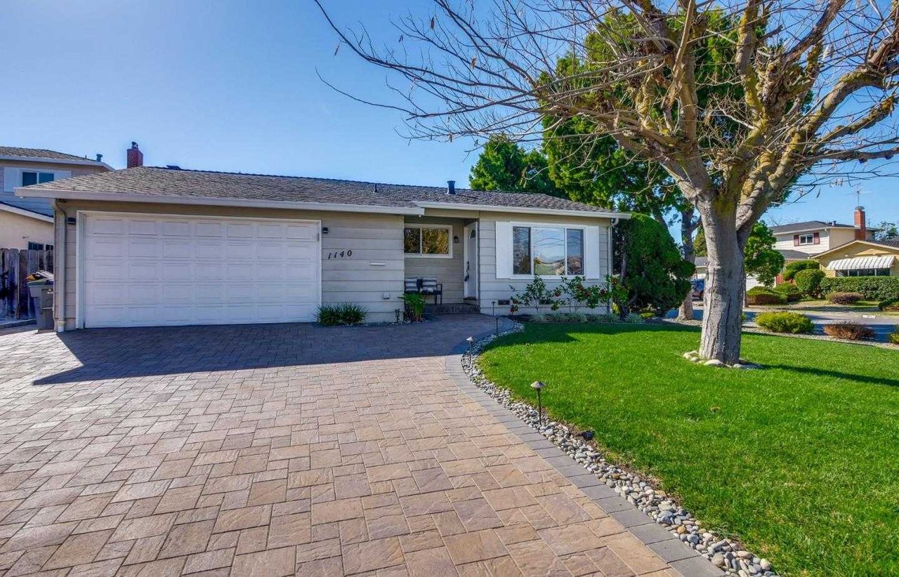 1140 Crocus CT