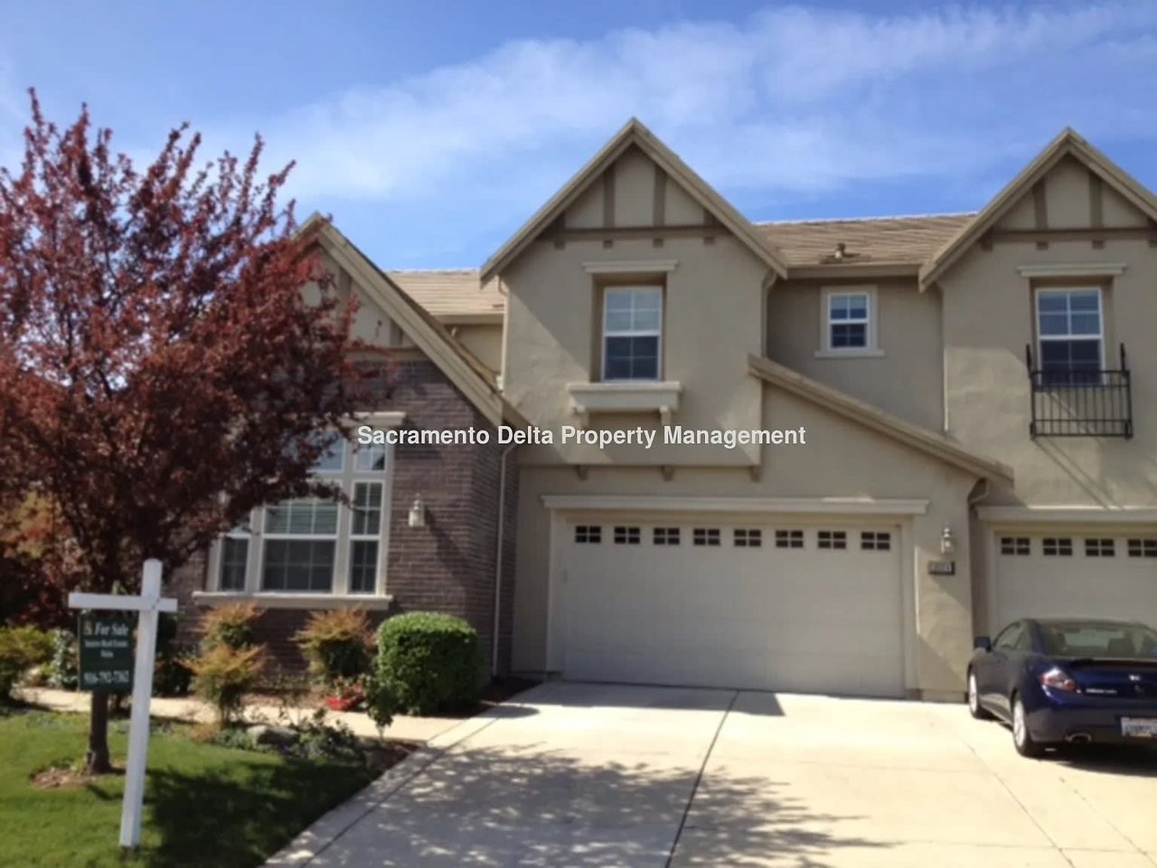 4924 Village Green Dr