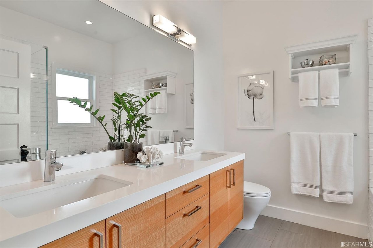 329 6th Ave