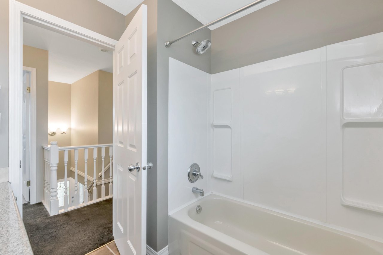 18173 Claytonwood Cres