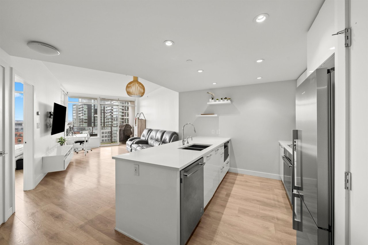 812-3557 Sawmill Cres