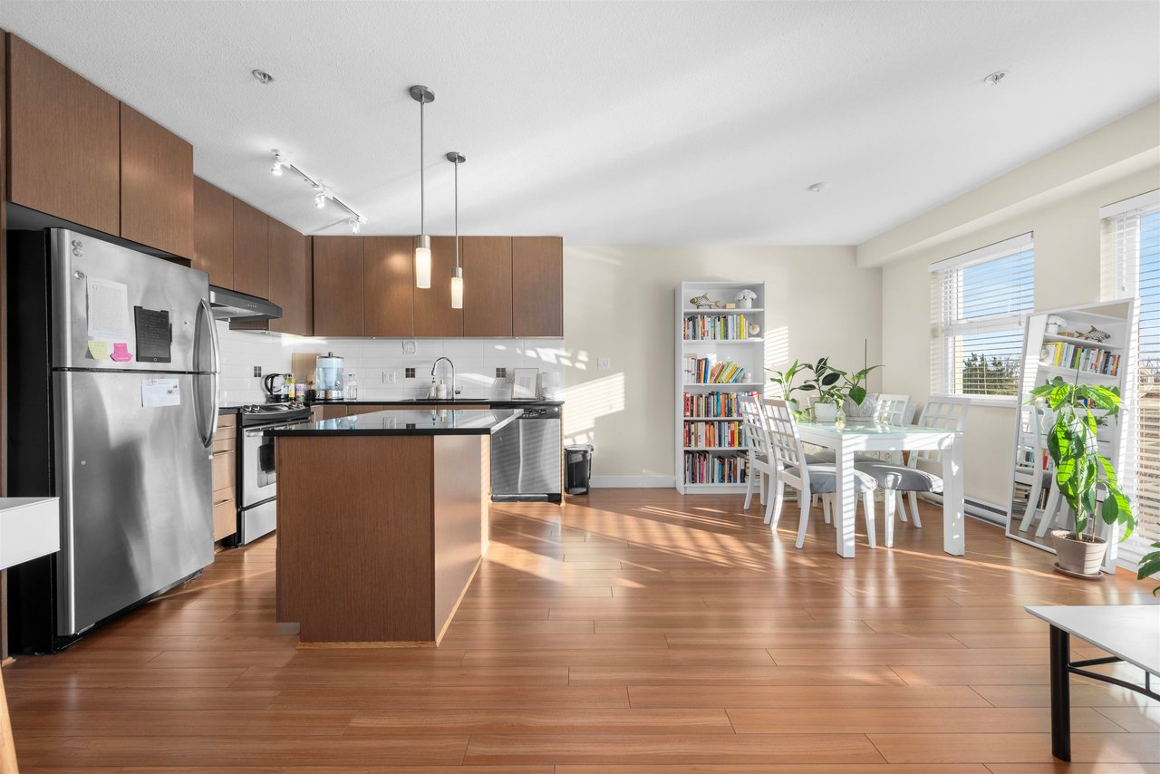 407-15795 Croydon Dr