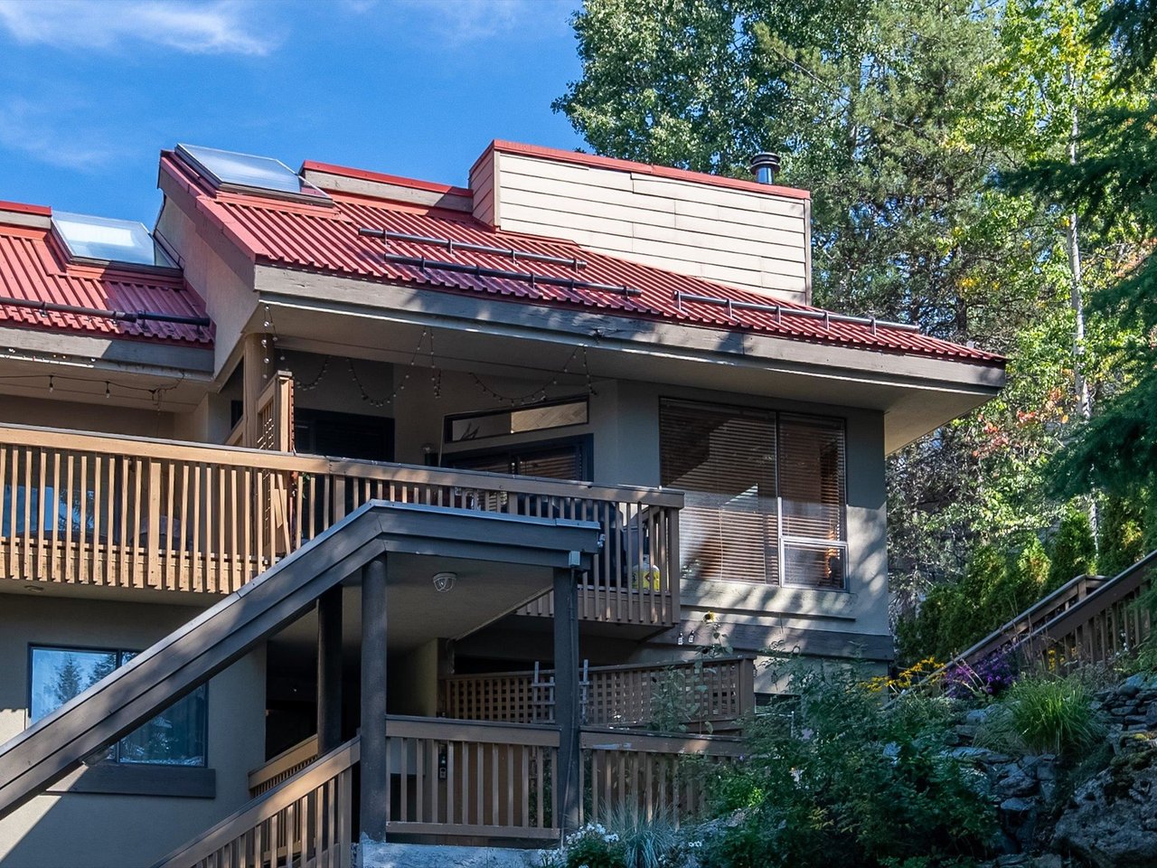 6-2238 Gondola Wy