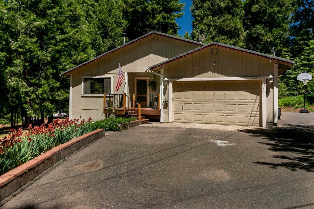 7024 Stacy Ln