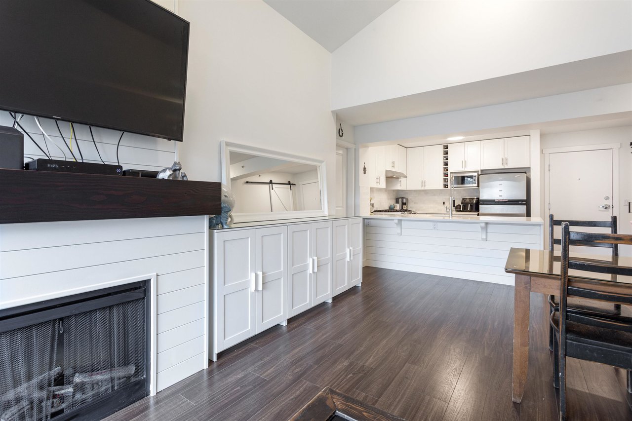407-200 Klahanie Drive, Port Moody