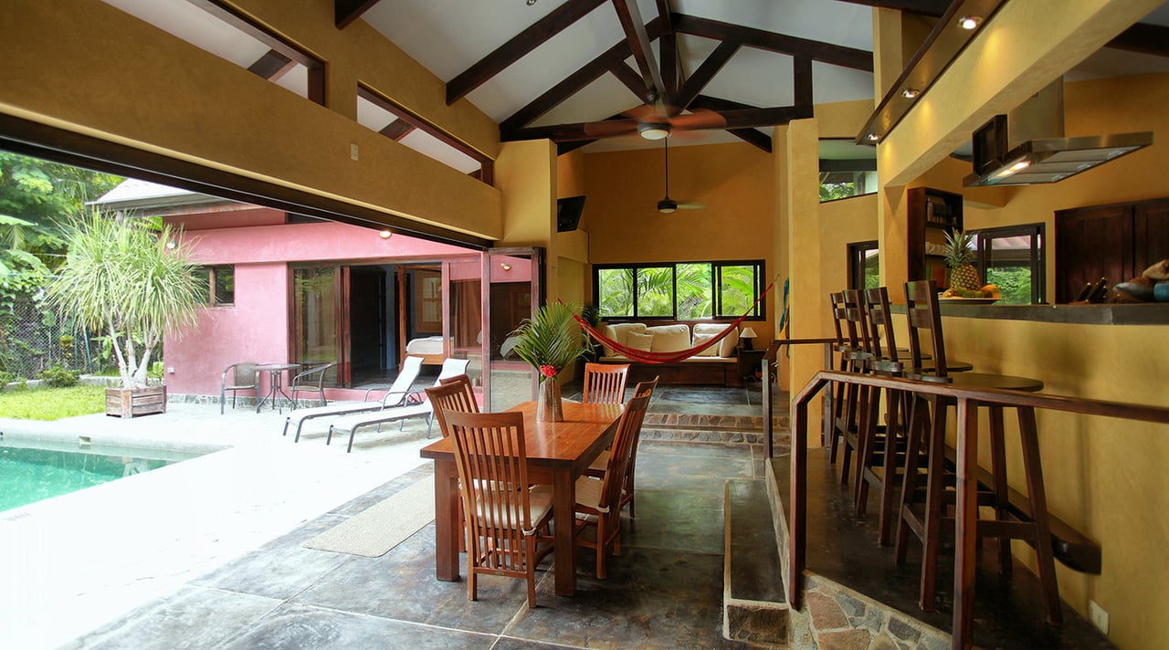 Pool Home Near Surf Break, Santa Teresa, Puntarenas