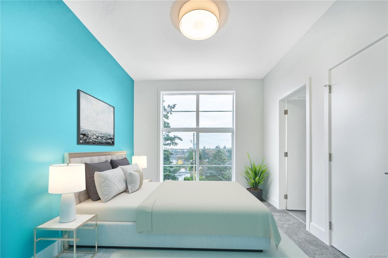 1-1052 Tillicum Rd, Saanich