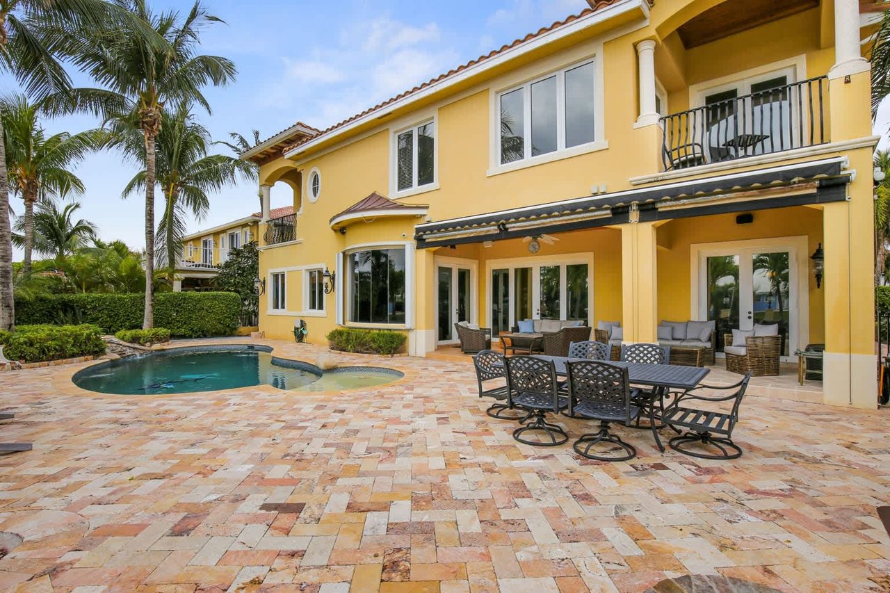 820 Ocean Inlet Dr