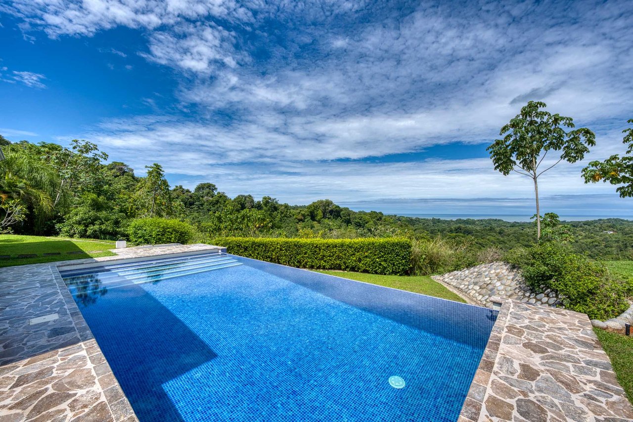 ELEGANT LUXURY HOME PLUS EXTRA LOT WITH OCEAN AND MOUNTAIN VIEWS