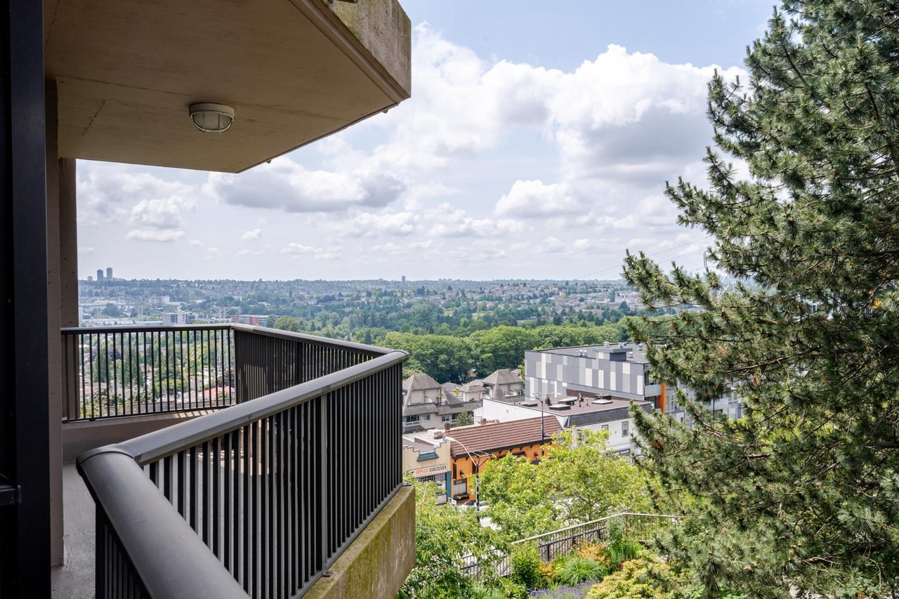405-3760 Albert Street, Burnaby