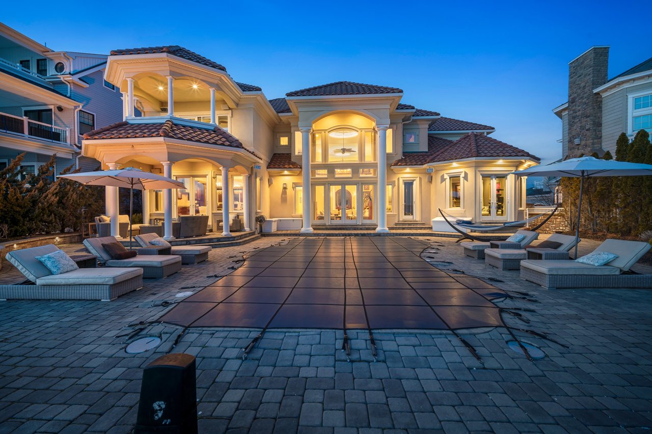 West Shore Villa