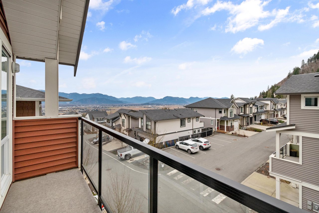 18-47042 Macfarlane Pl