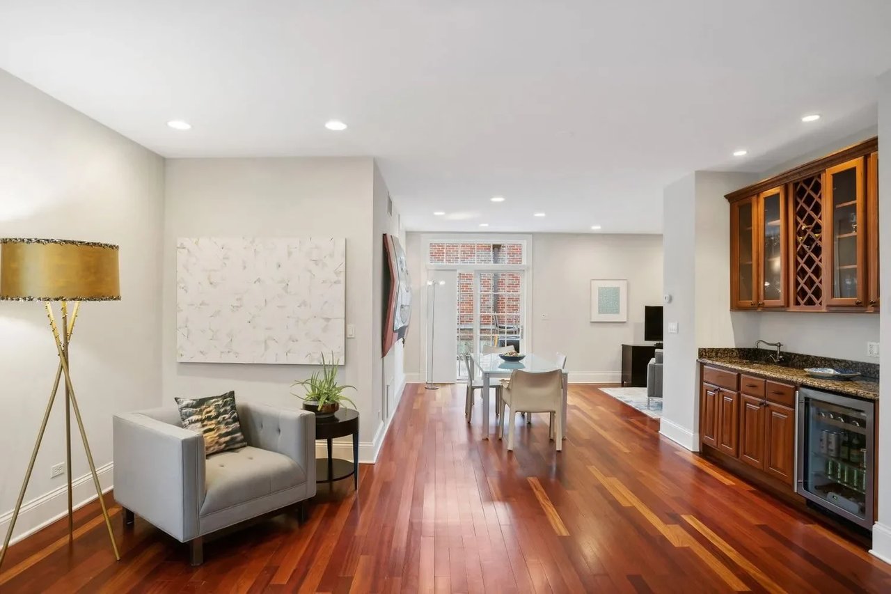 Extraordinary Property of the Day | 1317 Asbury Ave #6, Evanston