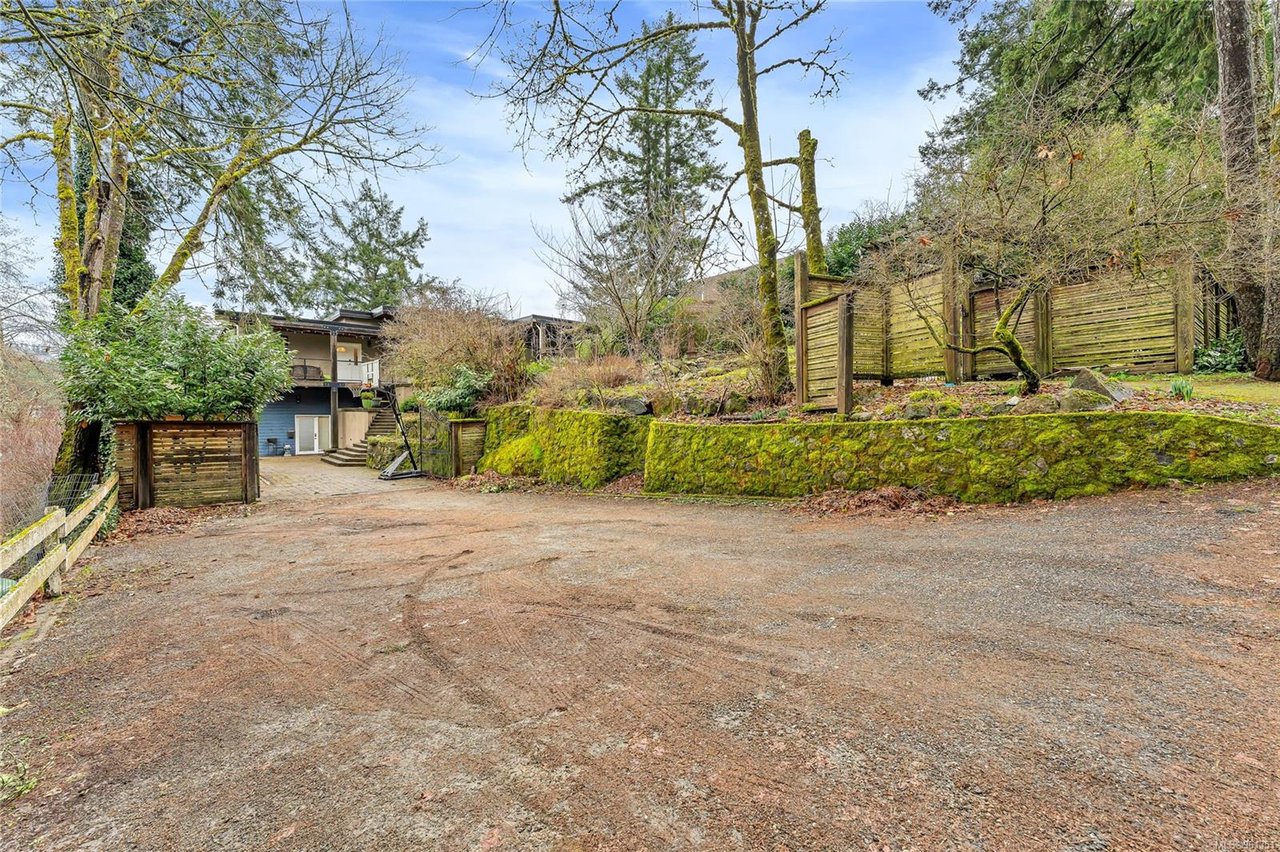 5003 Prospect Lake Rd