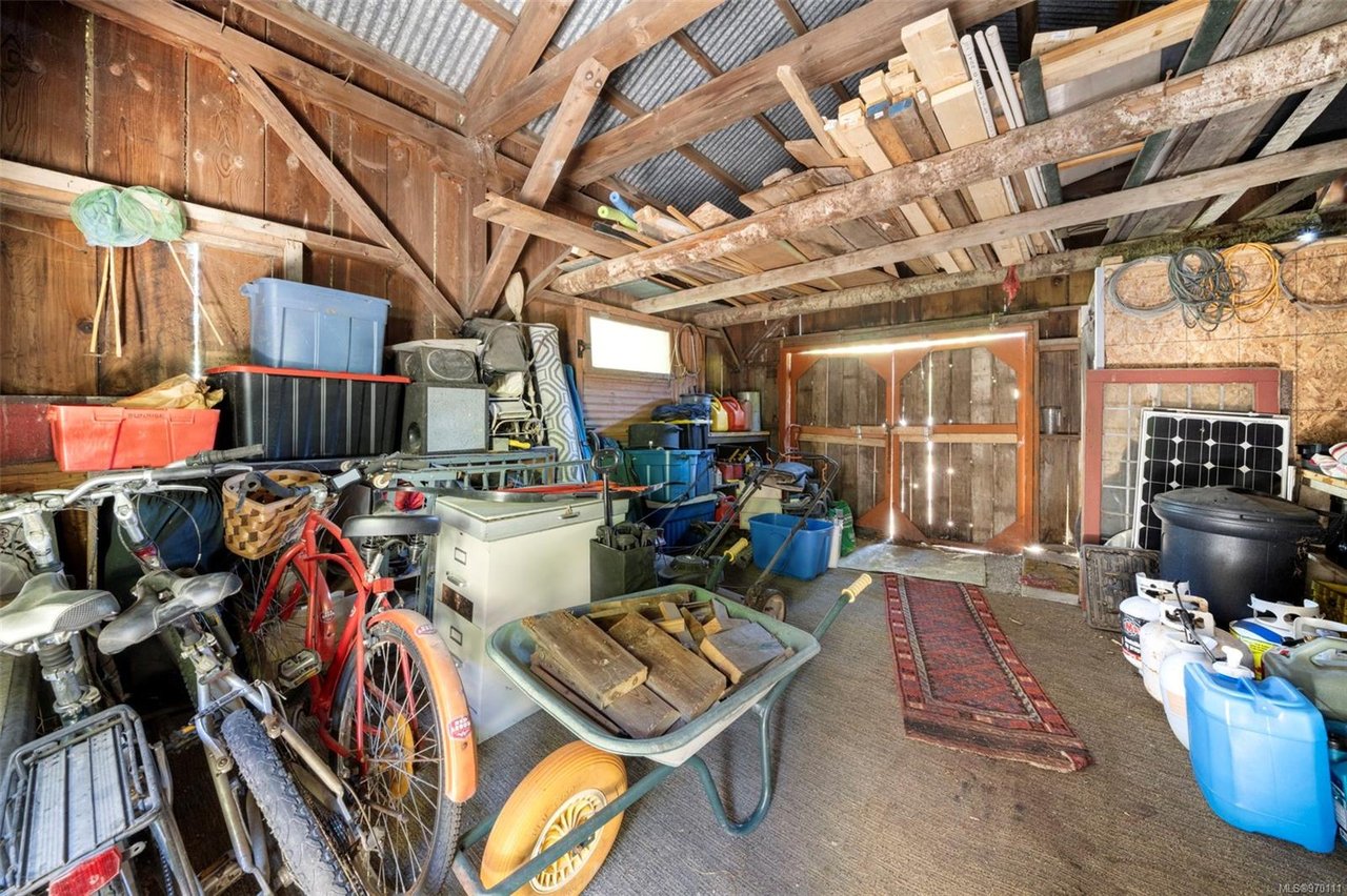 10226 South Shore Rd, Honeymoon Bay