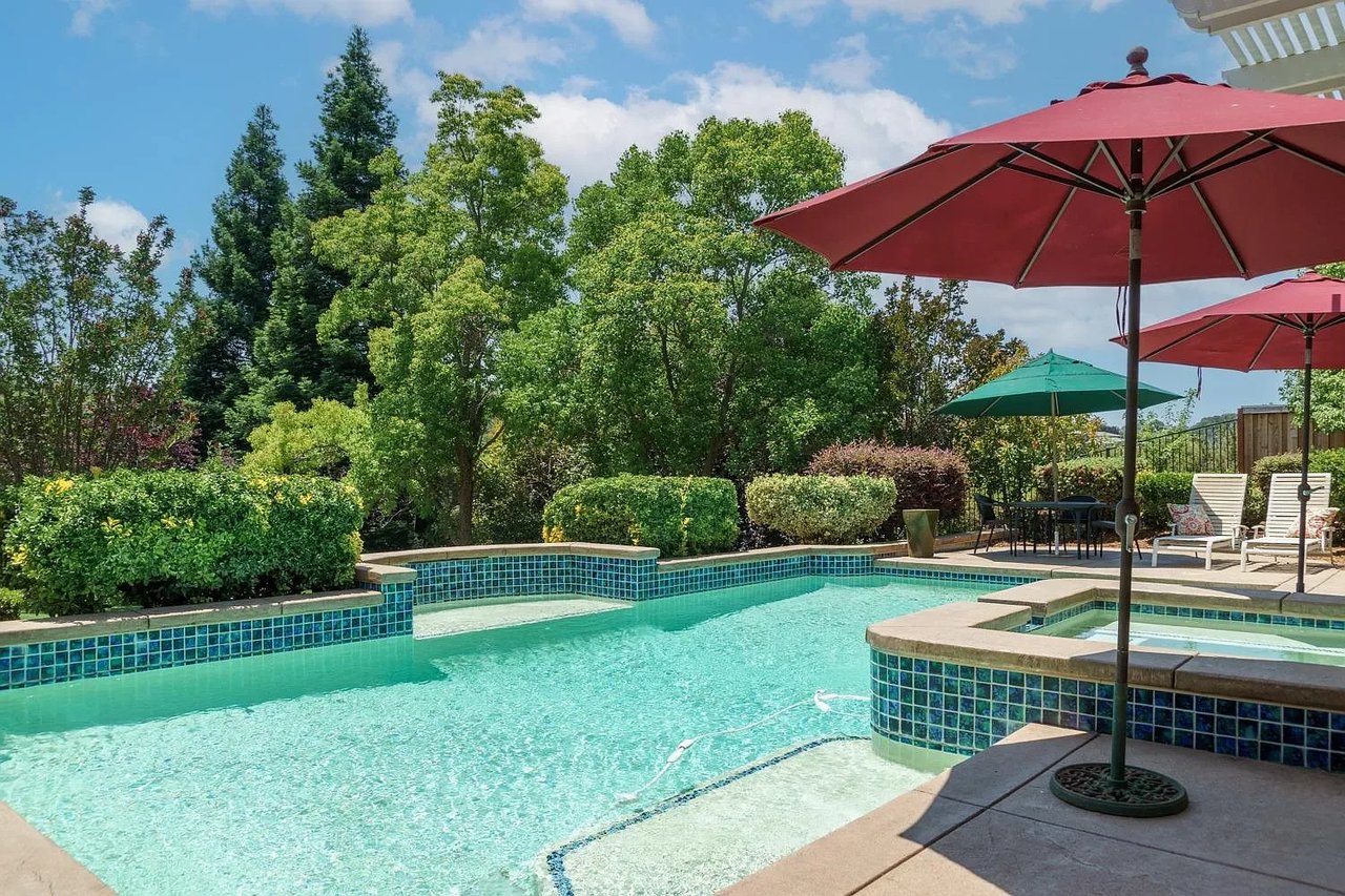 2652 Aberdeen Lane