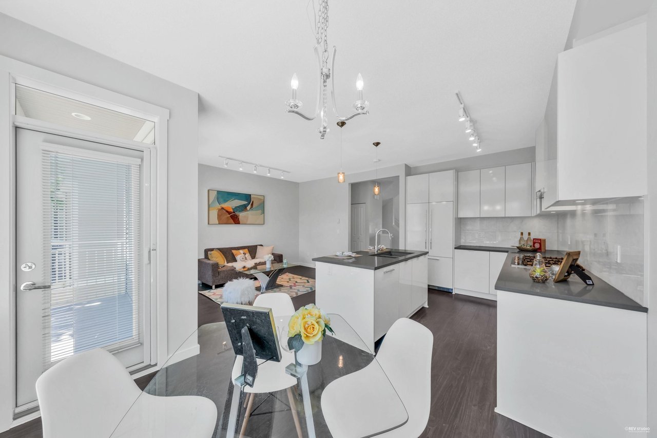 4-5510 Admiral Wy