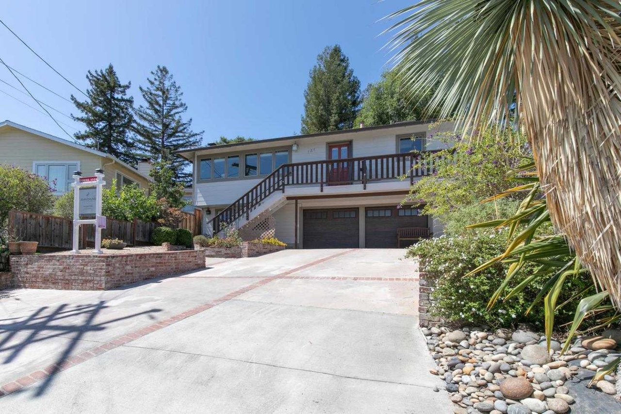 131 Rockridge RD