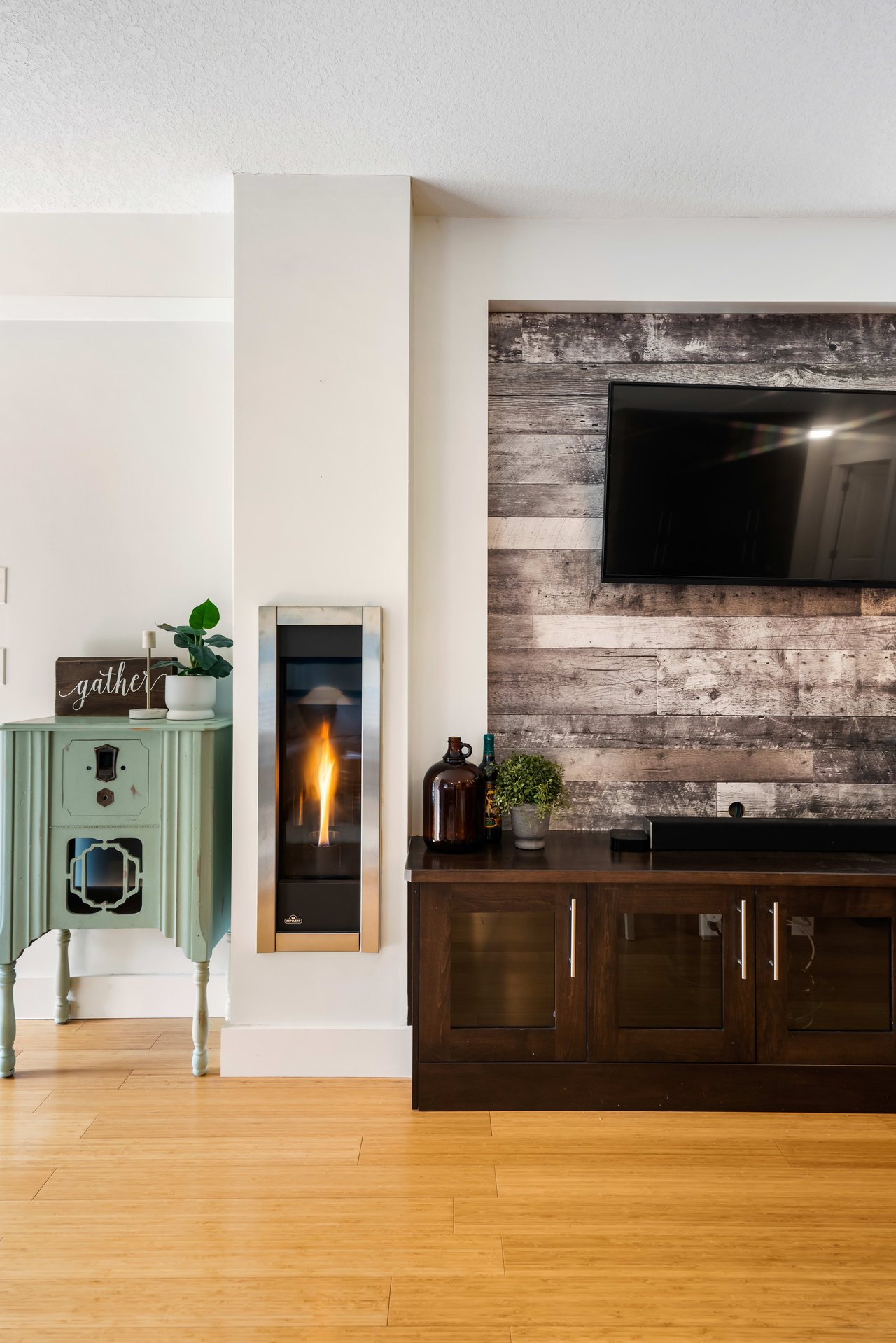 2020 27 Avenue SW Unit: 1