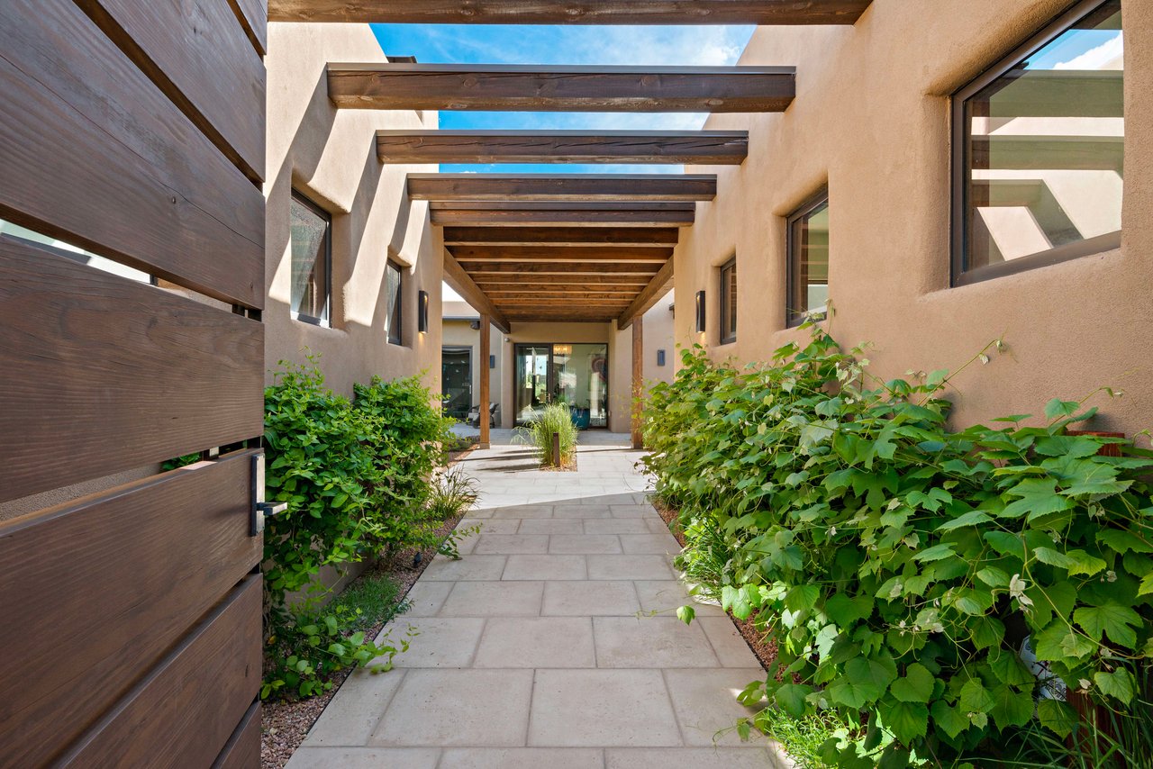 Selling Luxury Real Estate in Santa Fe