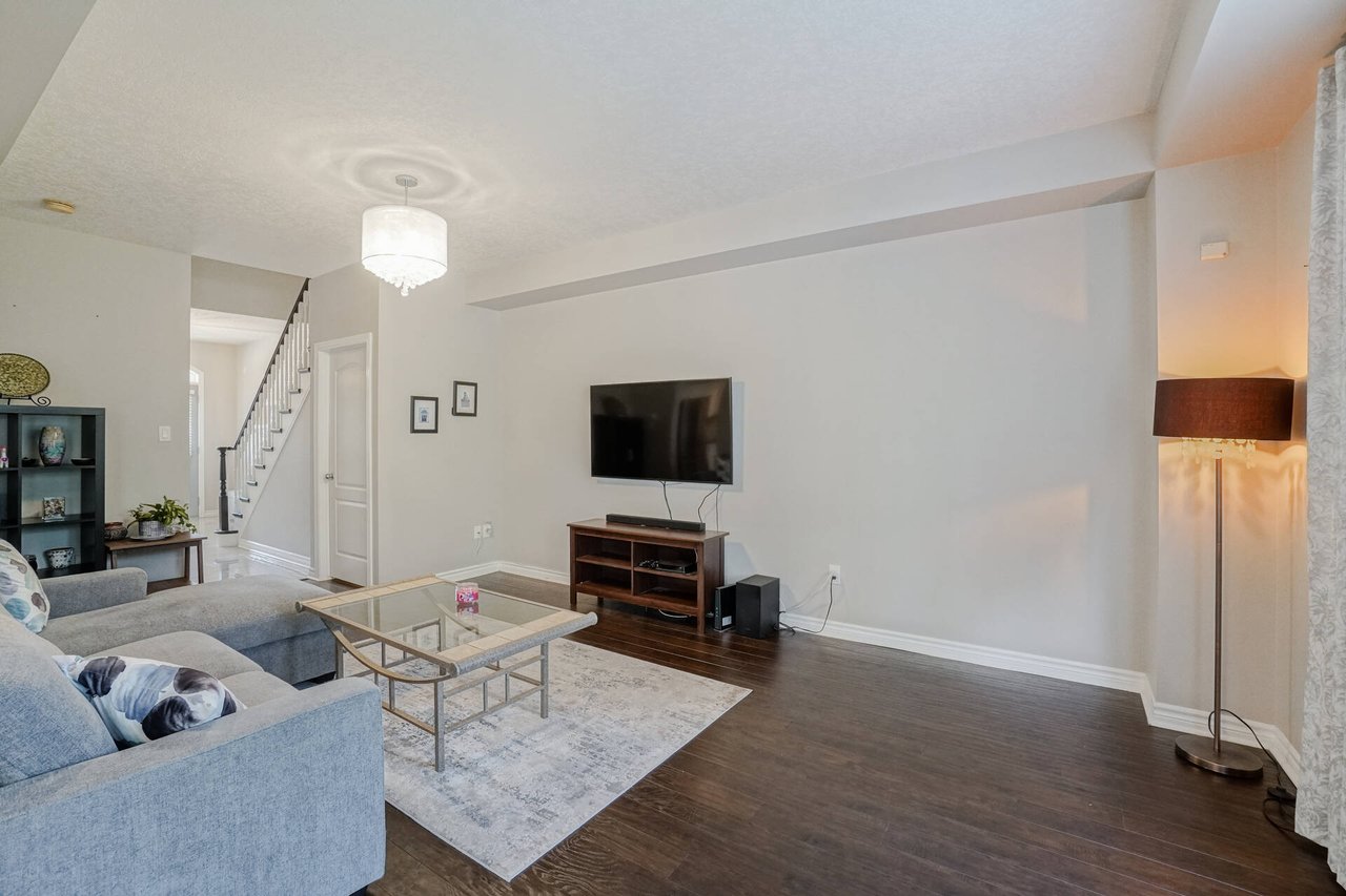 Beautiful Townhome in Ancaster