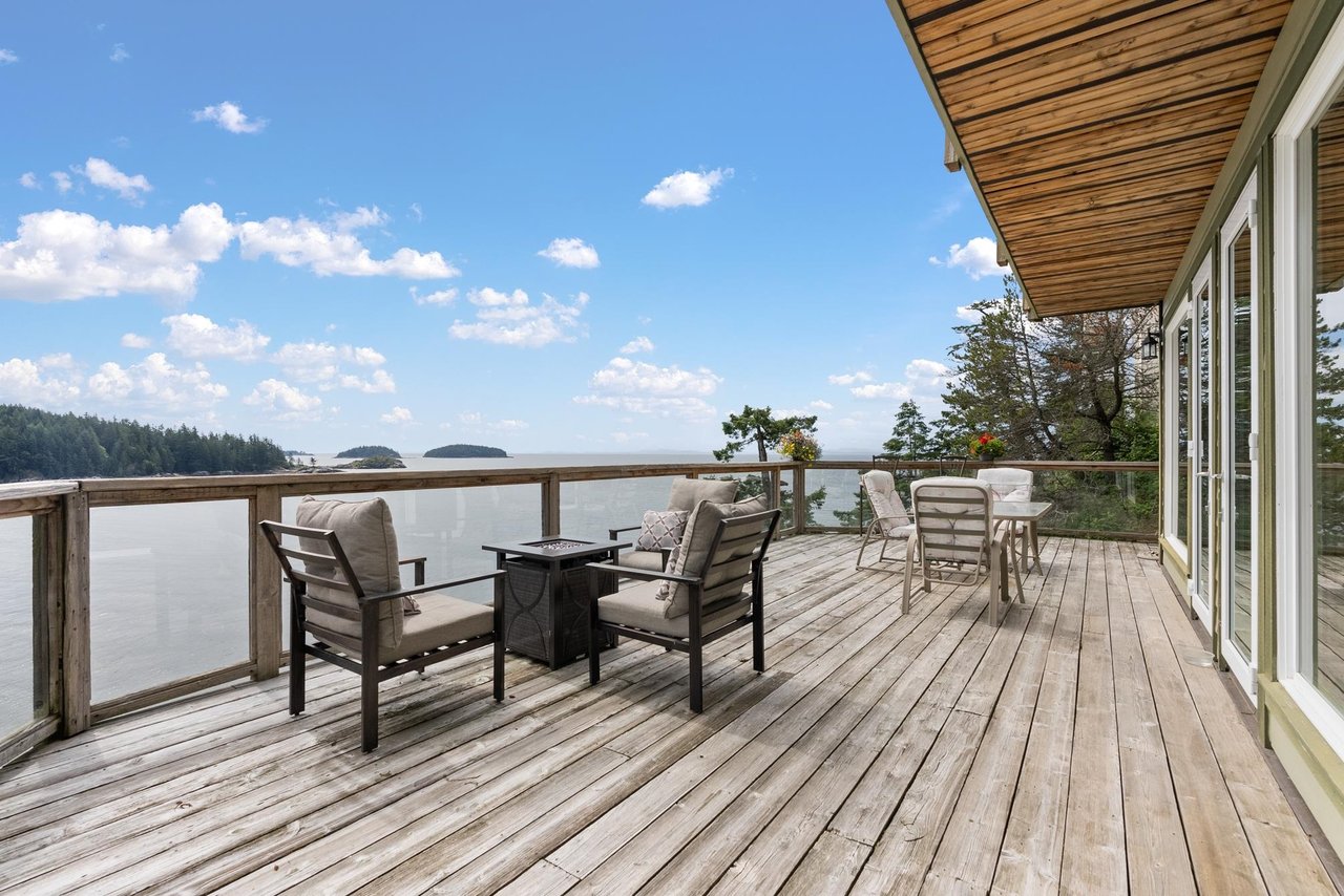 280 Arbutus Reach Rd