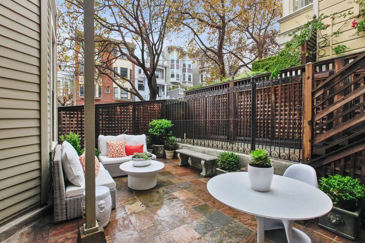 Wonderful Victorian Condominium