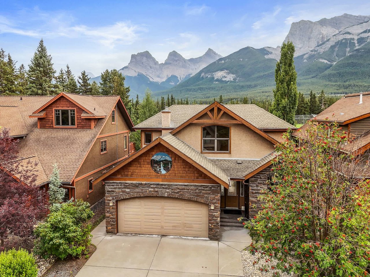 521 1st Street, Canmore