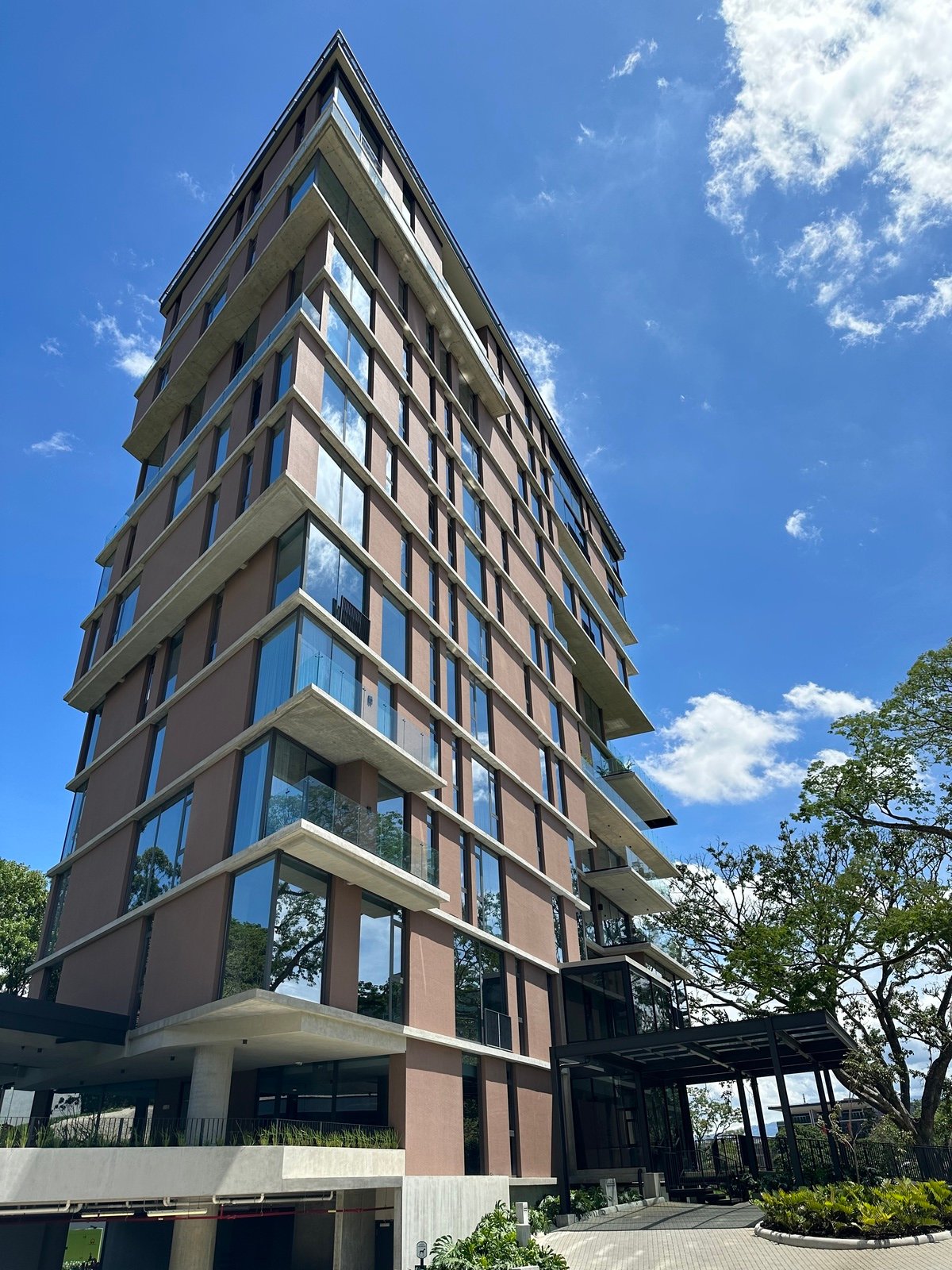 Panoramic View Luxury Penthouse, Escazu, San Jose