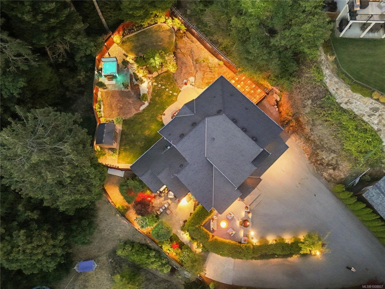 630 Granrose Terr, Colwood