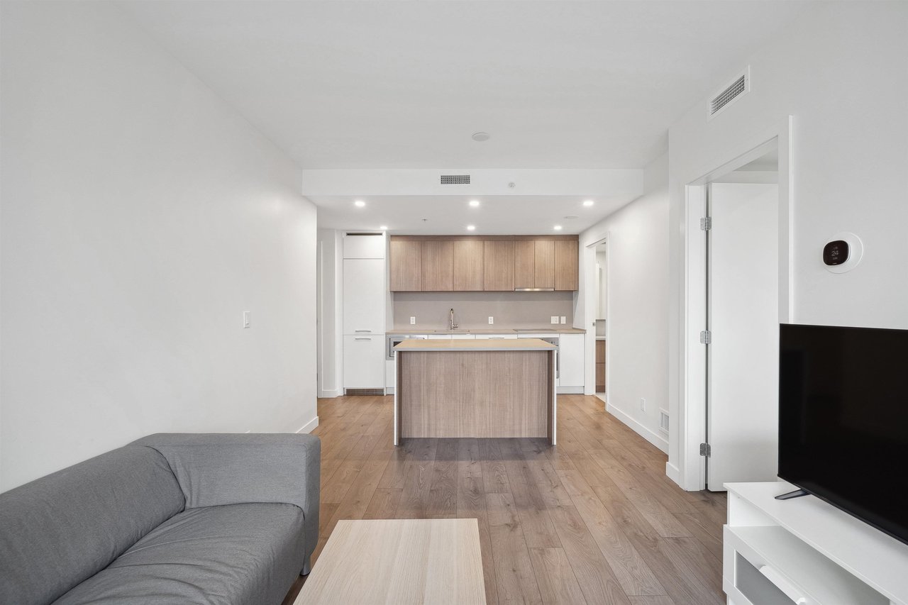 202-13318 104 Ave