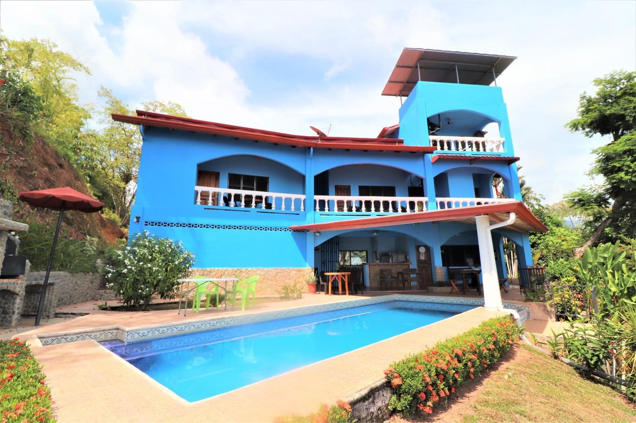Iconic Eco-lodge With Outstanding Ocean, Sunset, and Mountain Views