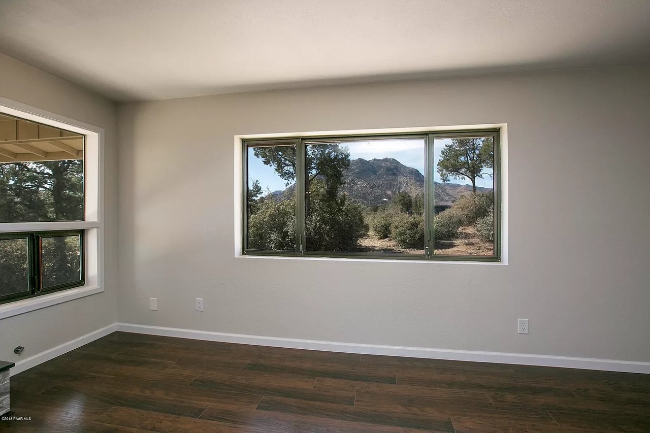 2530 W Noble Vista Dr