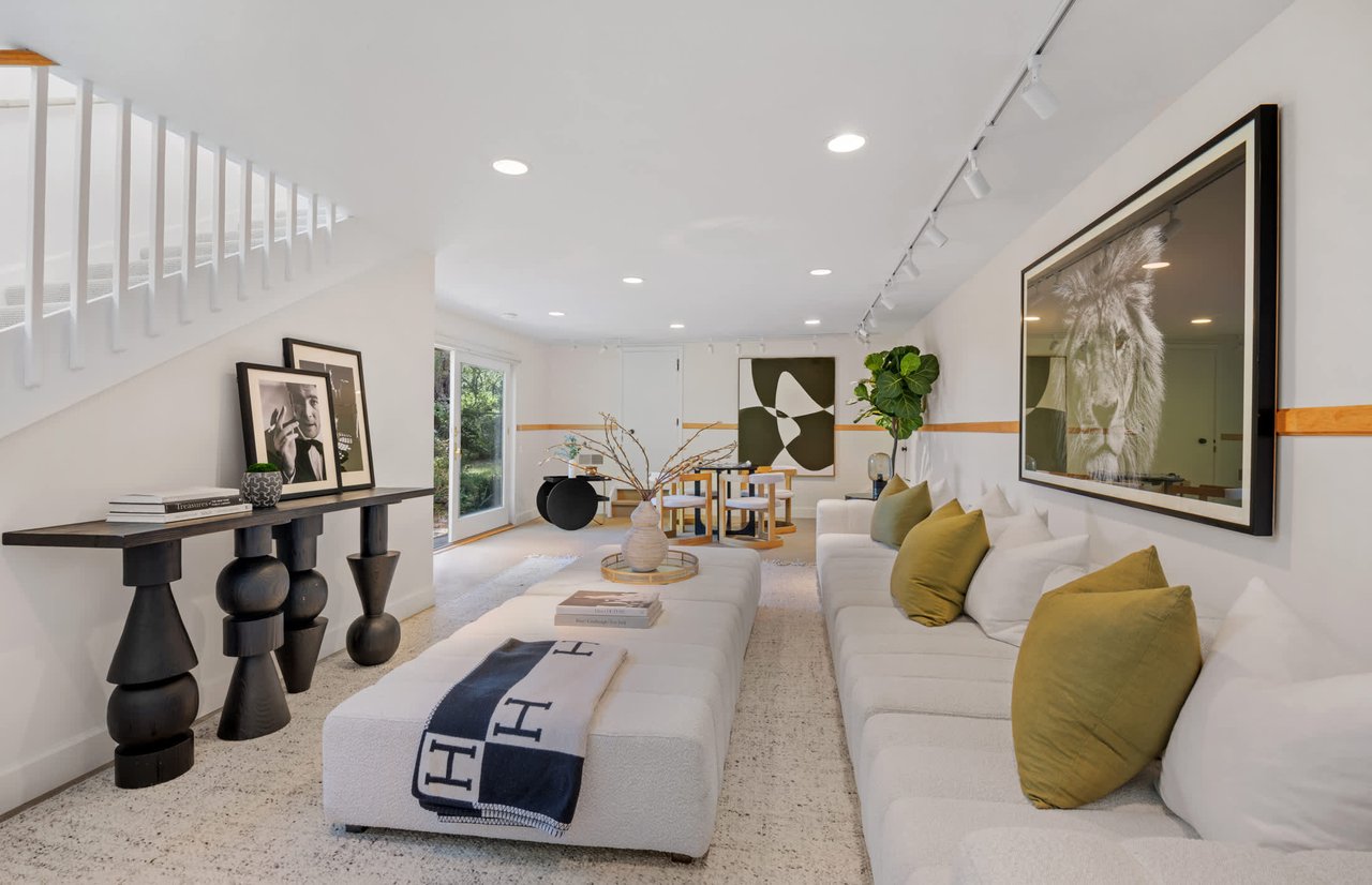 Kent Woodlands Mid Century Retreat