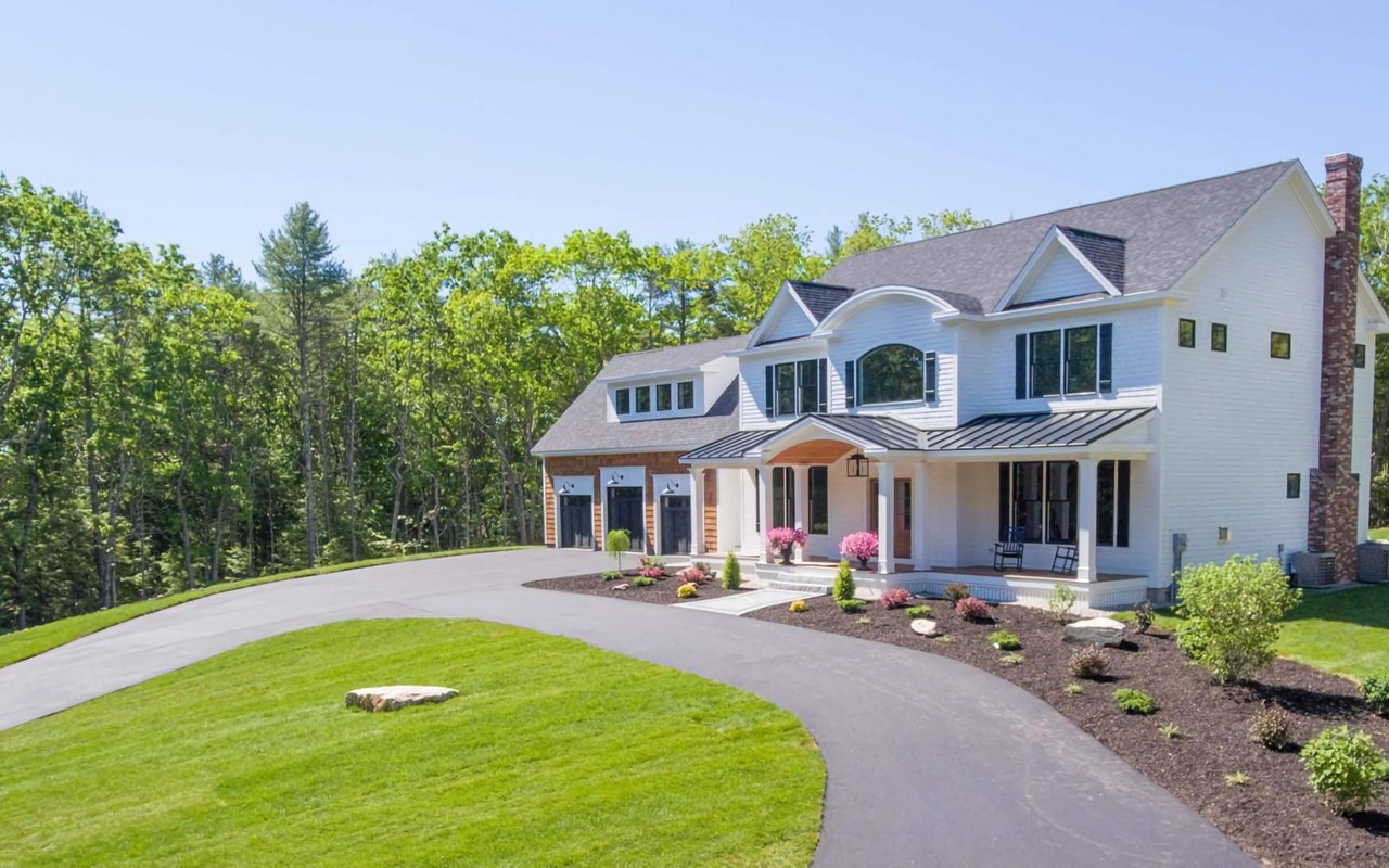 37 Arborside Drive