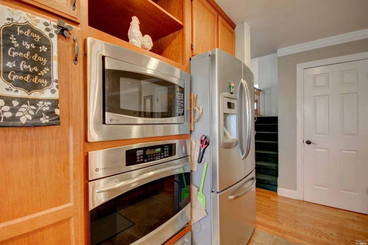 236 Belfiore Ln