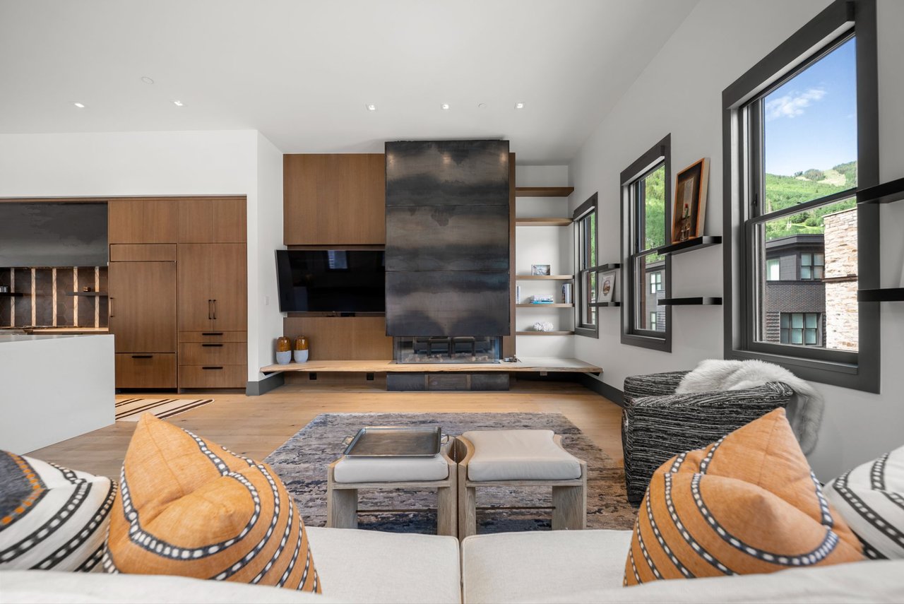Contemporary Art Infuses Color & Character into This Telluride Condo