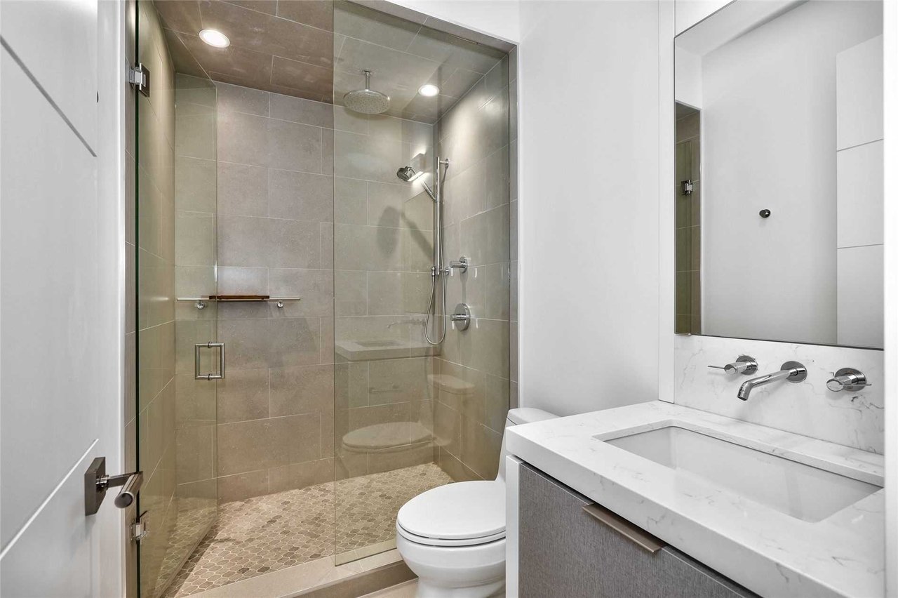 209 Maplewood Rd