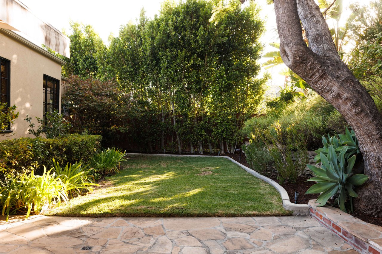 A Sophisticated c. 1938 Traditional in Los Feliz 