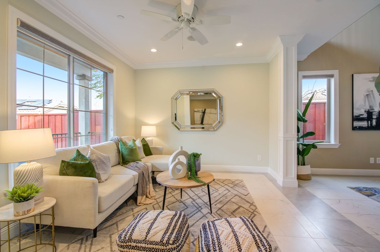 3902 Mars Court
