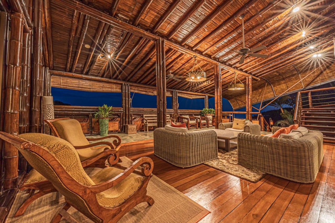 Casa Ramon, Distinguished Tropical Living Near Dominical